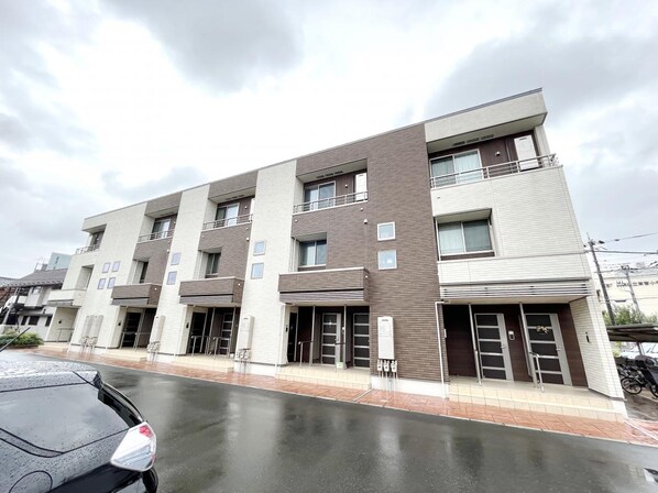 コンフォーティアの物件外観写真